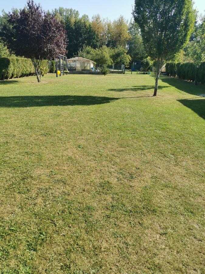 Bed and Breakfast Bienvenue Chez Moi A Concevreux Exterior foto