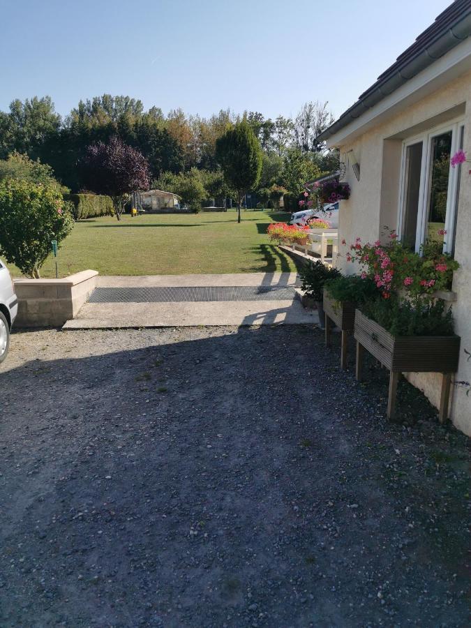 Bed and Breakfast Bienvenue Chez Moi A Concevreux Exterior foto